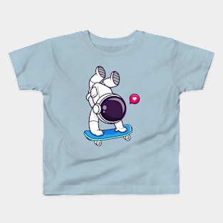 Cute Astronaut Playing Skateboard Cartoon Kids T-Shirt